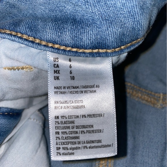 American Eagle distressed shorts - Picture 3 of 4